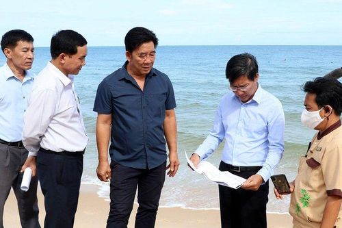 Bình Thuận: Khảo sát mô hình kè bảo vệ bờ biển tại các khu du lịch