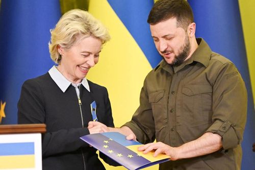 Lãnh đạo EU tuyên bố tin buồn với Ukraine
