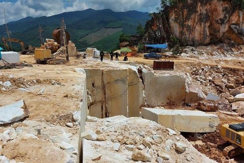 Nghệ An: Buông lỏng quản lý, Chủ tịch UBND huyện Quỳ Hợp bị kỷ luật