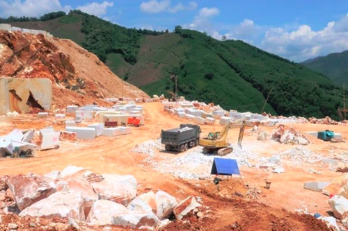 Nghệ An: Chủ tịch UBND huyện và nhiều cán bộ bị kỷ luật vì để khai thác đá trái phép