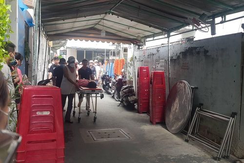 Vụ giết bạn gái vì mâu thuẫn tình cảm: Nghi phạm báo tin cho cha sau khi gây án