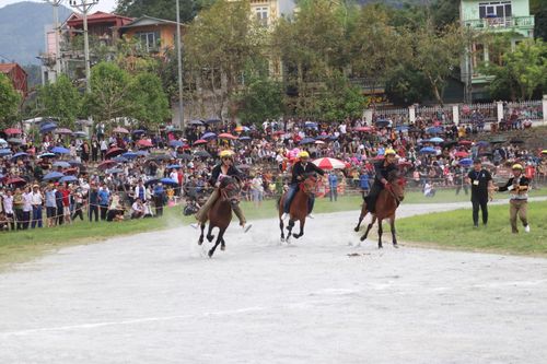 Lào Cai: Khai mạc 'Festival Cao nguyên trắng Bắc Hà 2022'