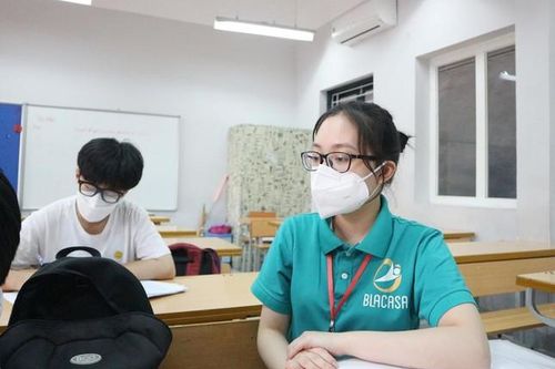 Những 'áo xanh sư phạm' tình nguyện đứng lớp