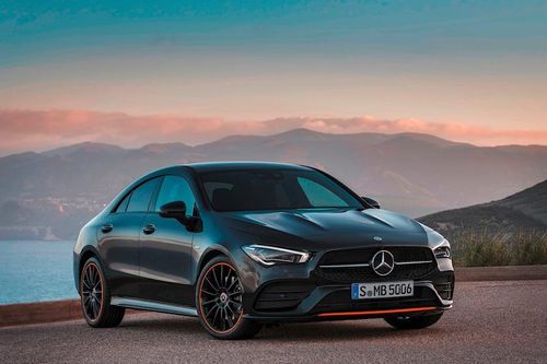 Mercedes thu hồi gần một triệu xe vì lỗi phanh