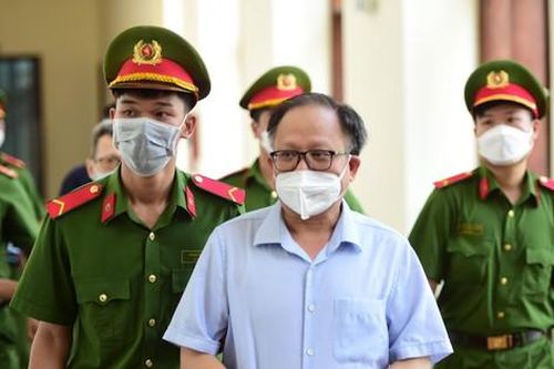 Ông Tất Thành Cang biện minh hành vi của mình không sai với chủ trương của Thành ủy