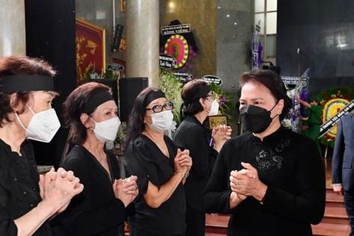 Lãnh đạo, nguyên lãnh đạo Đảng, Nhà nước viếng cô Bảy Huệ