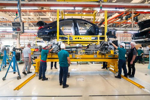 Mercedes đầu tư thêm 33 triệu USD vào Việt Nam, tích hợp loạt công nghệ lắp ráp mới