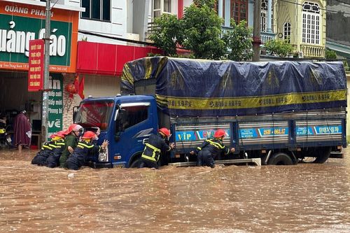 Sơn La: Mưa lũ gây ảnh hưởng đến hơn 100 ngôi nhà và hàng chục ha hoa màu