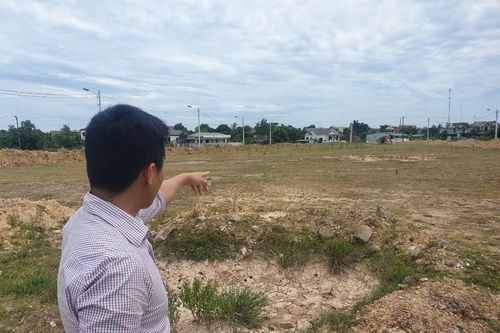Đất 'hạ sốt', hàng loạt lô trúng đấu giá bất ngờ bị... bỏ cọc