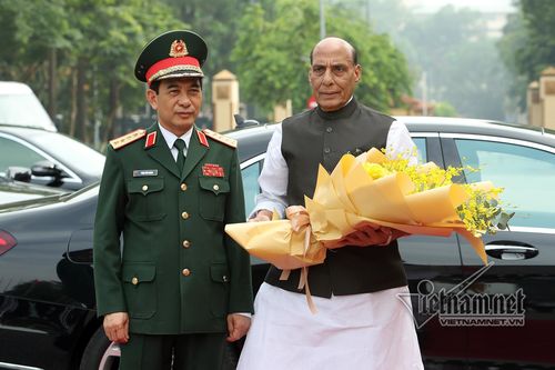 Đại tướng Phan Văn Giang chủ trì lễ đón Bộ trưởng Quốc phòng Ấn Độ