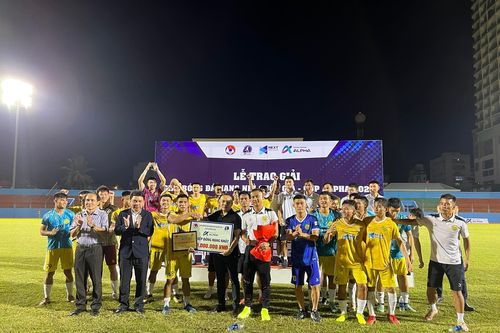 Hòa Bình FC lên hạng Nhất mùa giải 2023