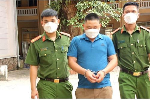Nghệ An: Chiếm đoạt hàng trăm triệu tiền làm nhà văn hóa xóm, một cựu kế toán bị bắt