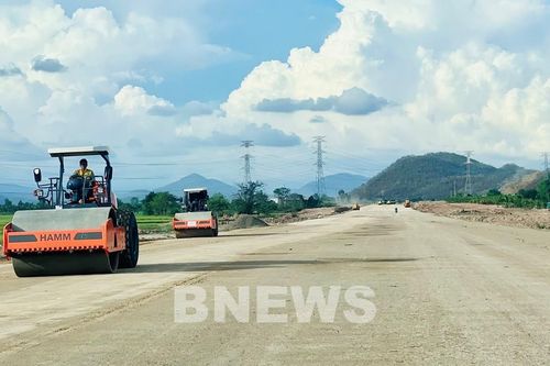 Cao tốc Bắc – Nam vẫn vướng mặt bằng tại Nghệ An và Khánh Hòa