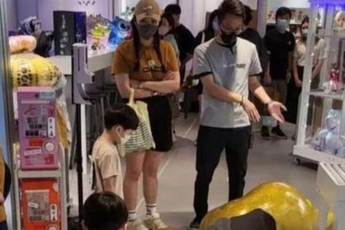 Vụ bố mẹ đền bức tượng 100 triệu vì con vô tình làm vỡ: Bé trai 5 tuổi sốc đến mức sang chấn tâm lý