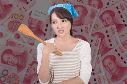Nhận bồi thường 4.500 USD hậu ly hôn vì 7 năm phải làm nội trợ