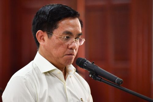 Bị cáo Trần Trọng Tuấn kêu oan, tòa lùi ngày tuyên án