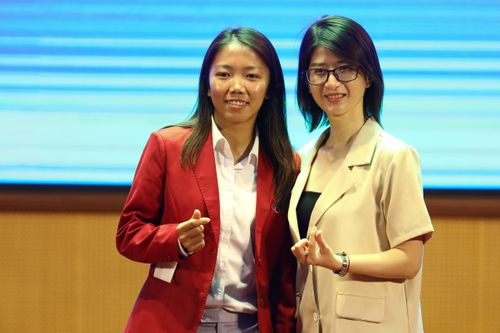Huỳnh Như và các nữ VĐV mang tinh thần Hai Bà Trưng đến World Cup