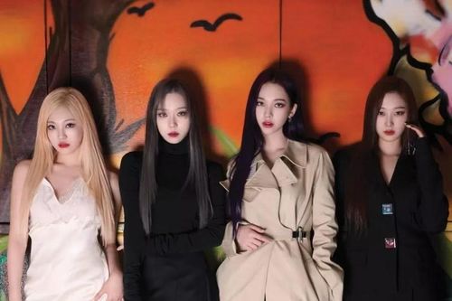 aespa thiết lập kỷ lục với mini album 'Girls'