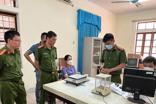 Triệt xóa tụ điểm bán lẻ ma túy giữa lòng thành phố