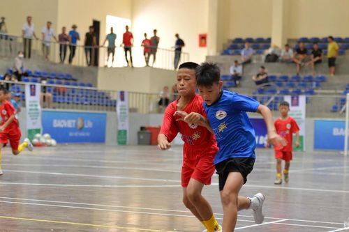 Nhi đồng Đô Lương vượt qua Nhi đồng Thanh Chương trong trận đấu có 2 cú hat-trick