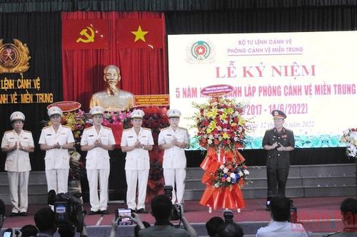 Kỷ niệm 5 năm Ngày thành lập Phòng Cảnh vệ miền trung