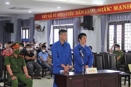 Thanh niên bán nước hoa online kiêm bán luôn ma túy