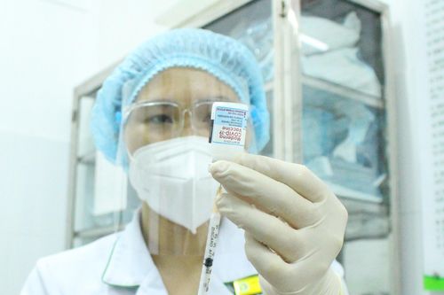 TPHCM: Những đối tượng sẽ tiêm vắc xin phòng COVID-19 mũi 4