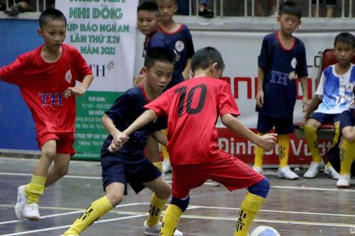 Thất bại 0-1 trước thị xã Thái Hòa, Nhi đồng Thanh Chương đứng trước nguy cơ bị loại
