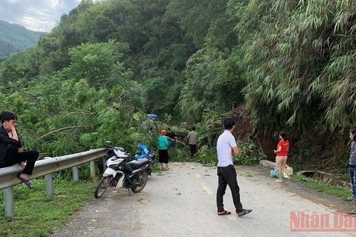 Nước lũ cuốn trôi 1 người ở Cao Bằng