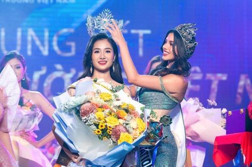 Nữ sinh Bến Tre đăng quang Hoa hậu Môi trường Việt Nam