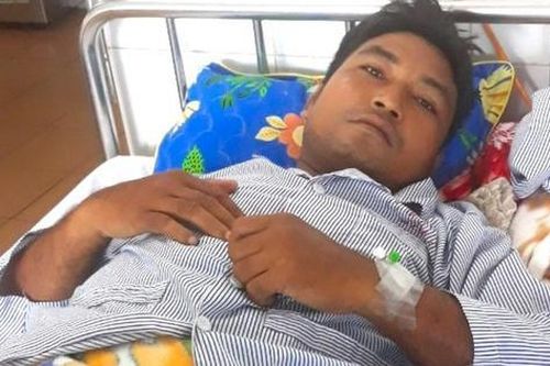 Vừa ngả lưng xuống võng sau khi đi tuần, nhân viên bảo vệ rừng bất ngờ bị tấn công