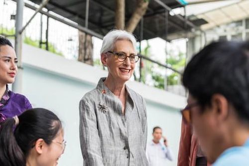 Mỹ công bố nhiều dự án triệu đô hỗ trợ Việt Nam