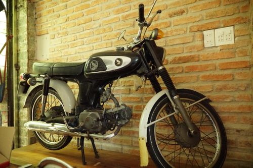 Ngắm dàn xe cổ ở miền Tây, có xe Honda 67 của nhạc sĩ Trịnh Công Sơn