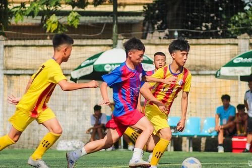Hòa 5-5, Thiếu niên Hoàng Mai và Đô Lương dắt tay nhau vào bán kết