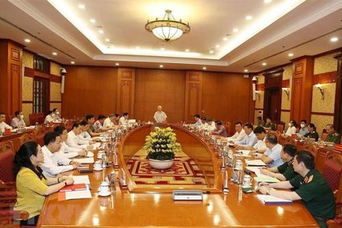 Bài 2: Dũng khí người 'cầm trịch'