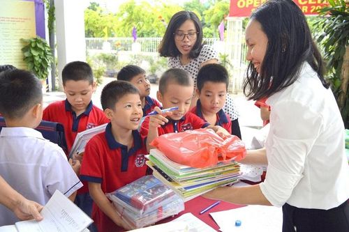 SGK cho năm học mới: Lắng nghe ý kiến phụ huynh