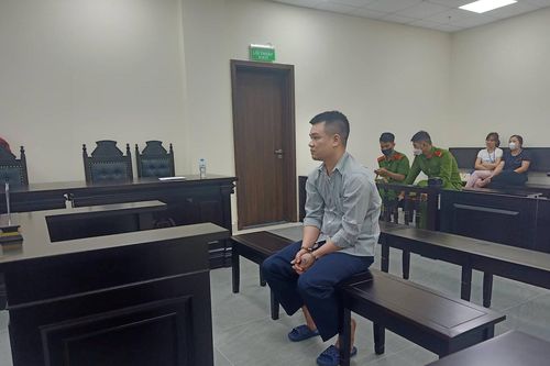 Mạo danh quan hệ rộng để lừa 'chạy án'