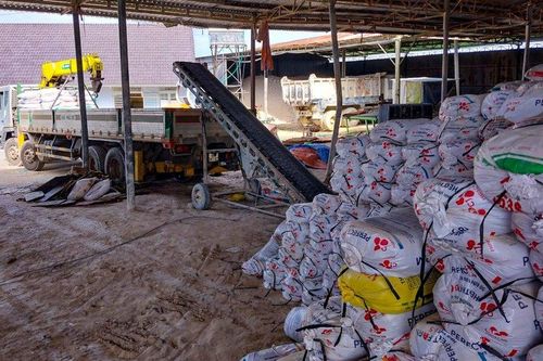 Lâm Đồng: Đình chỉ công ty khai thác cao lanh núp bóng nhà máy gạch