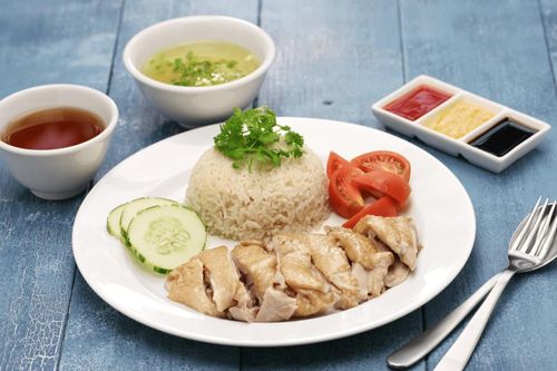 'Khủng hoảng cơm gà' hạ nhiệt