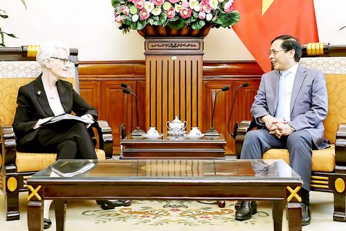 Việt Nam coi Hoa Kỳ là một trong những đối tác quan trọng hàng đầu