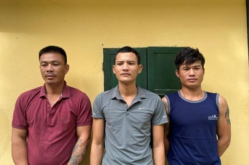 Đưa tiền cho đồng bọn mua ma túy, chưa kịp đưa về sử dụng đã bị tóm