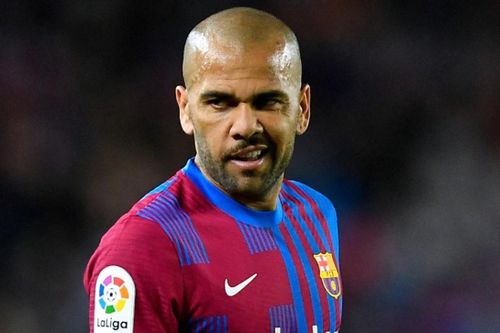 Barca chia tay Dani Alves