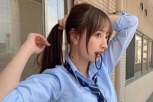 Vì sao nữ sinh Nhật Bản bị cấm buộc tóc, để lộ phần cổ