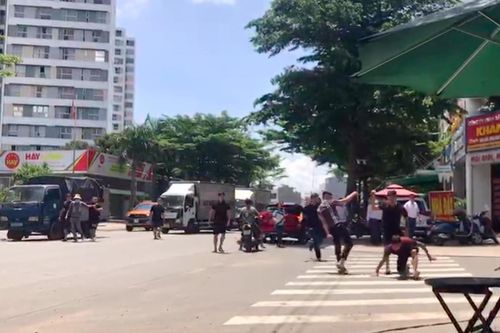 Nguyên nhân bất ngờ vụ xịt hơi cay, chém người ở TP Thủ Đức