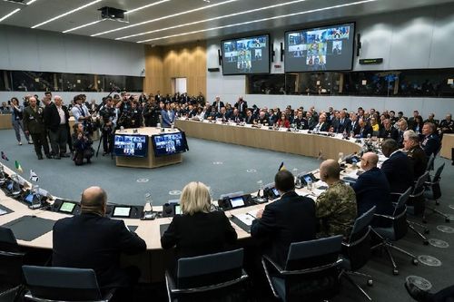 Tình hình Ukraine: Mỹ nói giai đoạn bước ngoặt; Nga tỏa 9 mũi tấn công, cảnh báo 'không phải điềm tốt' cho Kiev