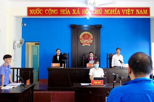 VKSND huyện Bù Đốp phối hợp xét xử rút kinh nghiệm vụ án điểm 'Tàng trữ trái phép chất ma túy'
