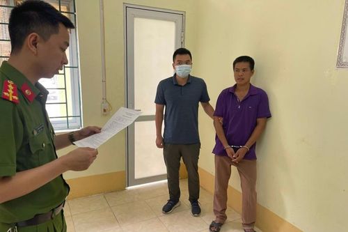 Phê chuẩn khởi tố đối tượng vận chuyển số lượng 'khủng' thuốc lá, rượu ngoại