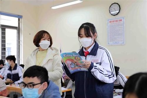 Hà Nội lý giải với phụ huynh về việc thông báo muộn chỉ tiêu song bằng tú tài