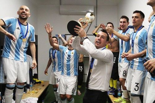 HLV từng vô địch World Cup chuẩn bị dẫn dắt ĐT futsal Việt Nam