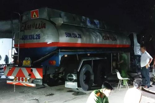 Tạm giữ khẩn cấp 9 người liên quan vụ sản xuất hàng triệu lít xăng giả